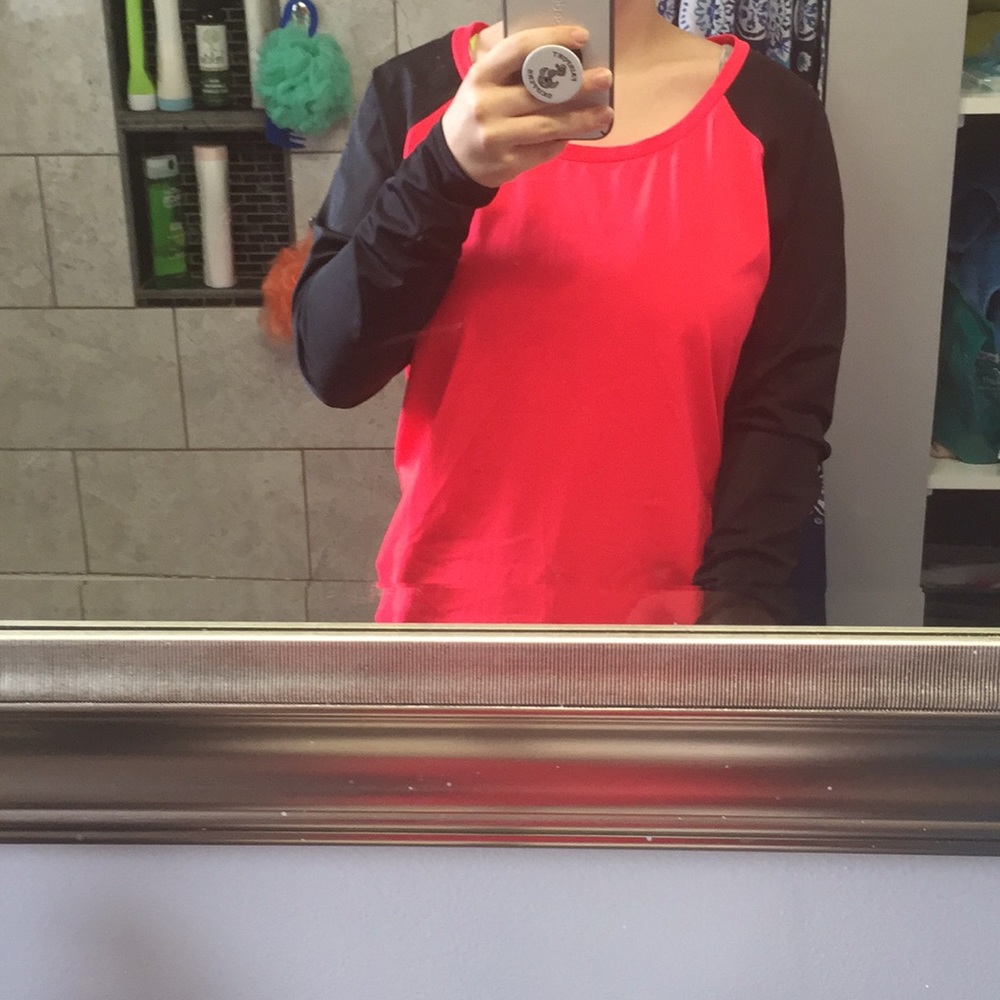 Torrid Size 0 rashguard 🌟
